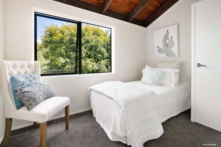 64b Mirrabooka Avenue Botany Downs_10