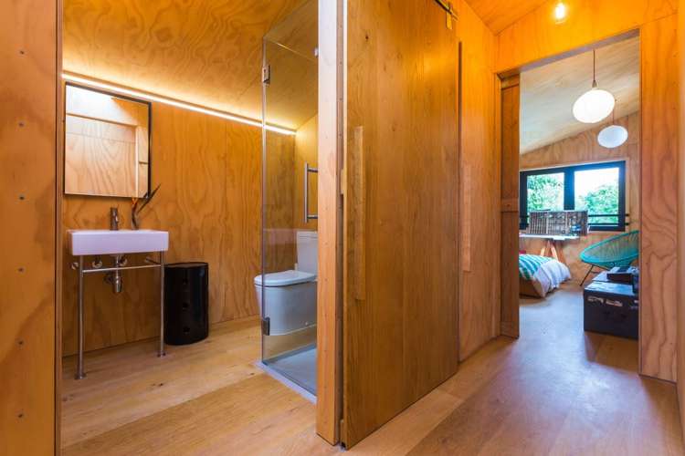 21a Old Lake Road Narrow Neck_12