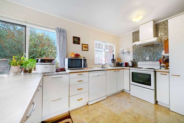 2/34 Rotoiti Avenue Pakuranga Heights_4