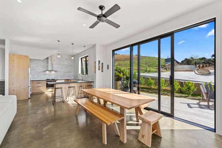 10 Solar Way Langs Beach_12