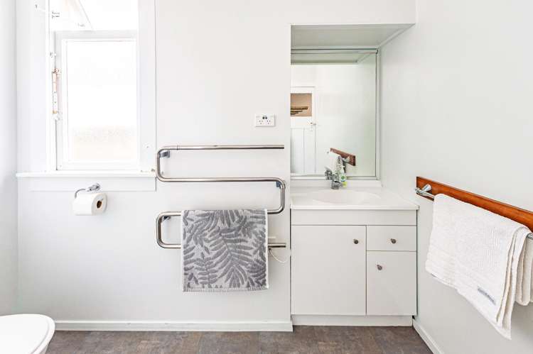 12 Plymouth Street Wanganui Central_20