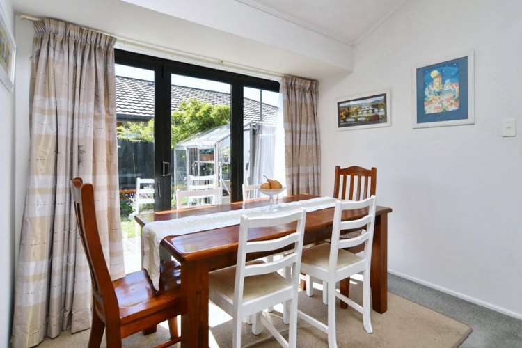 1 Castle Way Beckenham_33