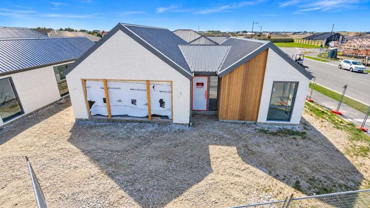 35 Willow Croft Street_0