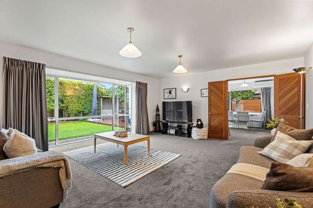 2/3 Creyke Road Fendalton_3