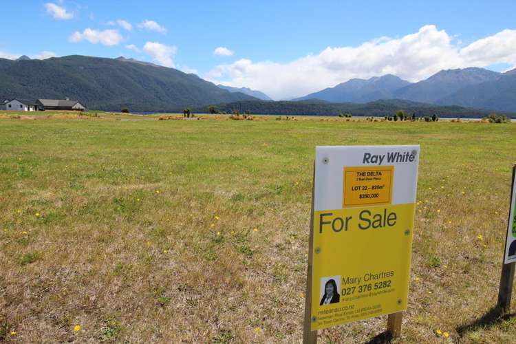 7 Red Deer Place Te Anau_0