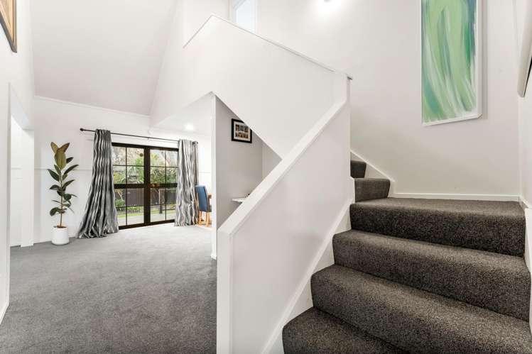 19 Crampton Court Orewa_13