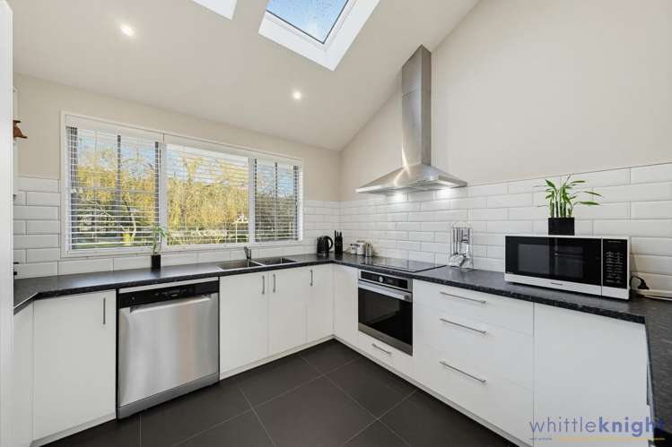 111 Telegraph Road Burnham_20