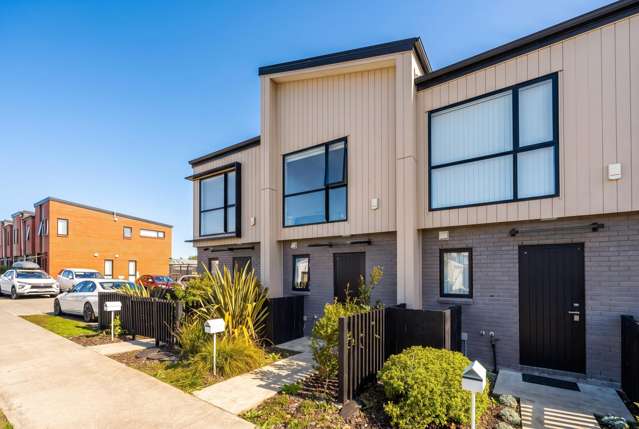 9 Rana Road Flat Bush_3