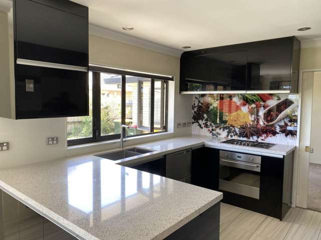 16 Fremantle Place Pakuranga Heights_1