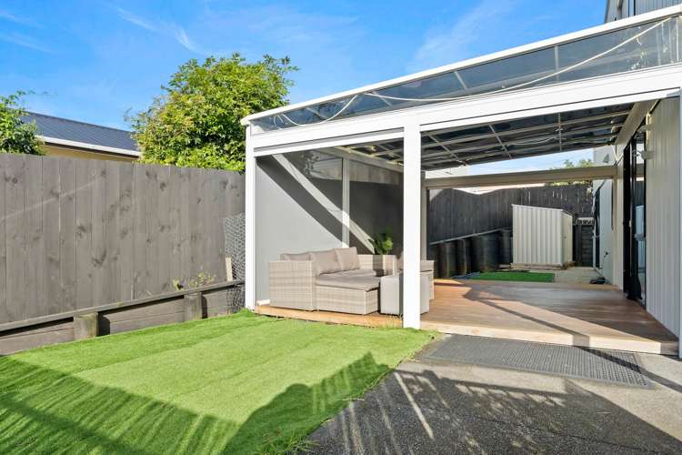 17 Ofanoa Lane Mount Roskill_13