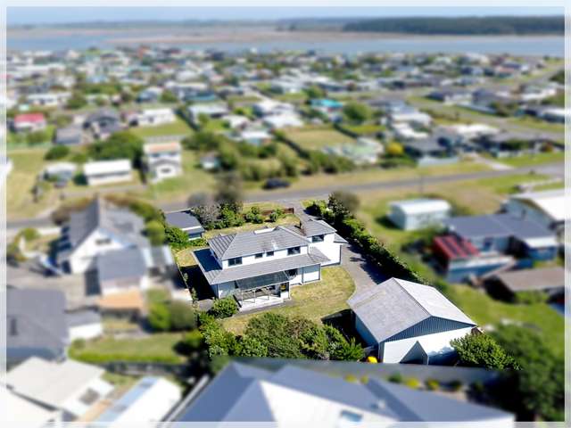 5 Chaffey Street Foxton Beach_2