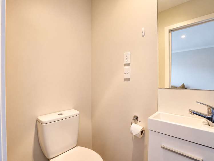 2/75 Cameron Road Hamilton East_12