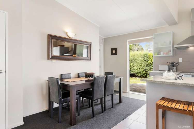 15 Merlot Lane Pukekohe_4