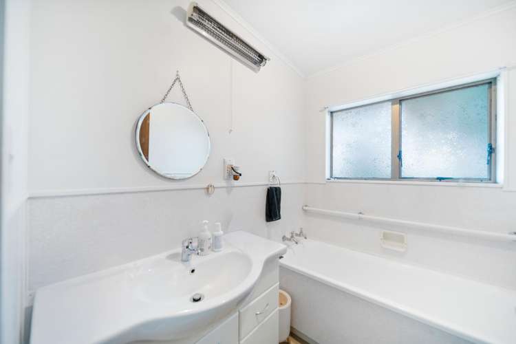 2/33 Gills Avenue Papakura_10