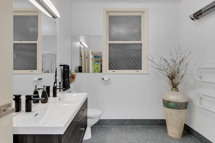 27 Marian Drive Inner Kaiti_23