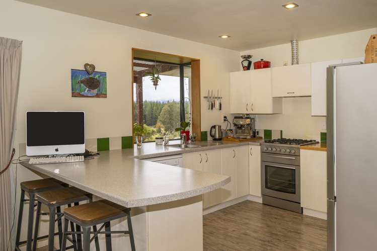 346 Old Coach Road Upper Moutere_11