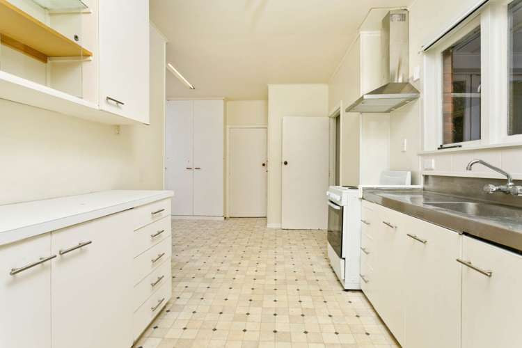 1/16 Taharoto Road Takapuna_11