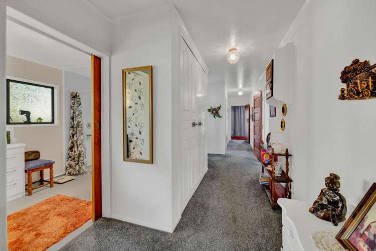 42 Swansea Road Stratford_11