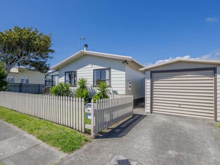 14 Hurley Road Paraparaumu Beach_1