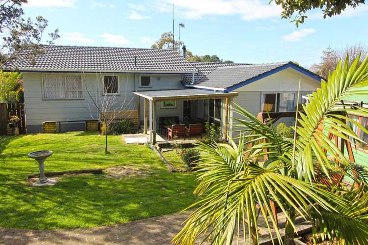 20 The Grove Titirangi_5