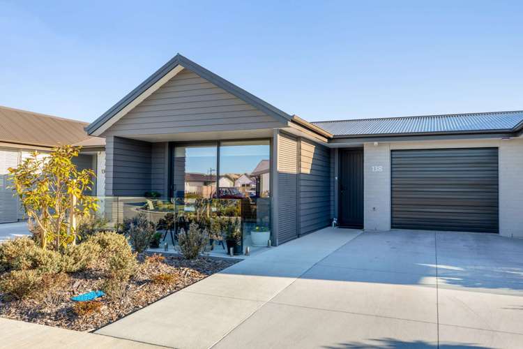 138/30 Bob Robertson Drive_1