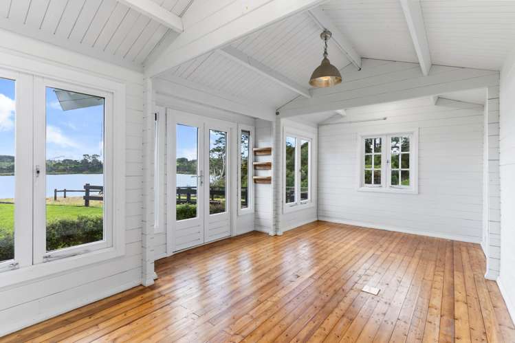 113 Waitangi Falls Road Glenbrook_35
