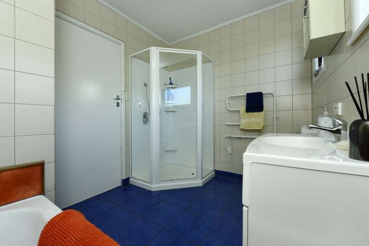 12 Mcmahon Street Stoke_17