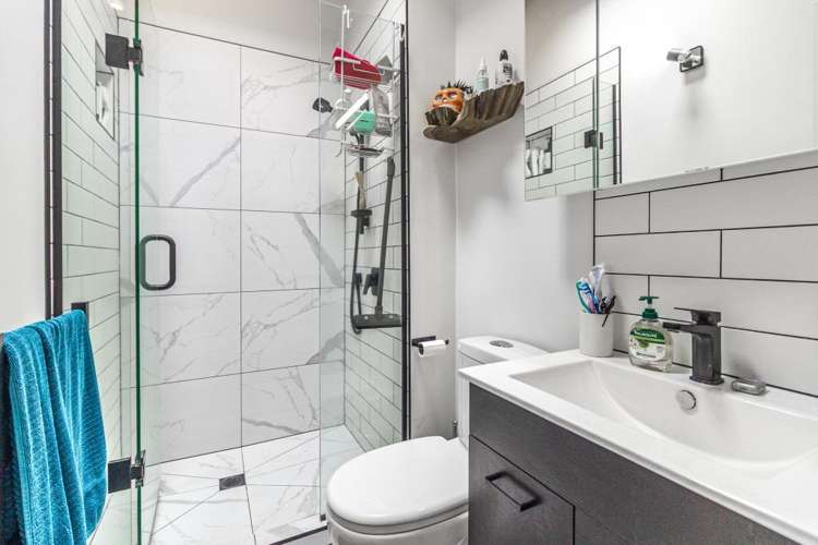 2n/12 Charles Street Mount Eden_6