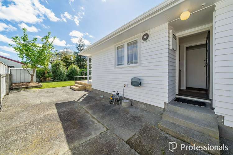22 Mountbatten Grove Clouston Park_18