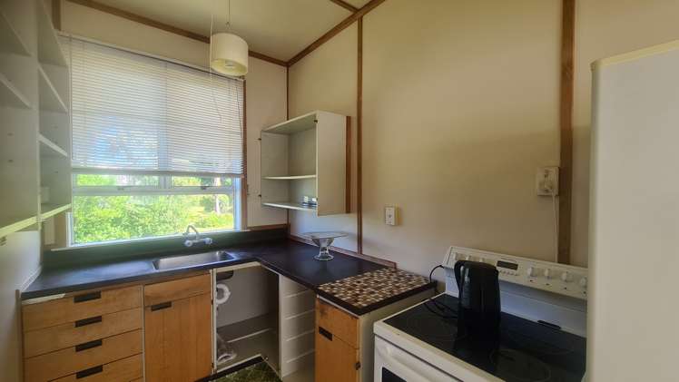 3 King Street Opunake_16