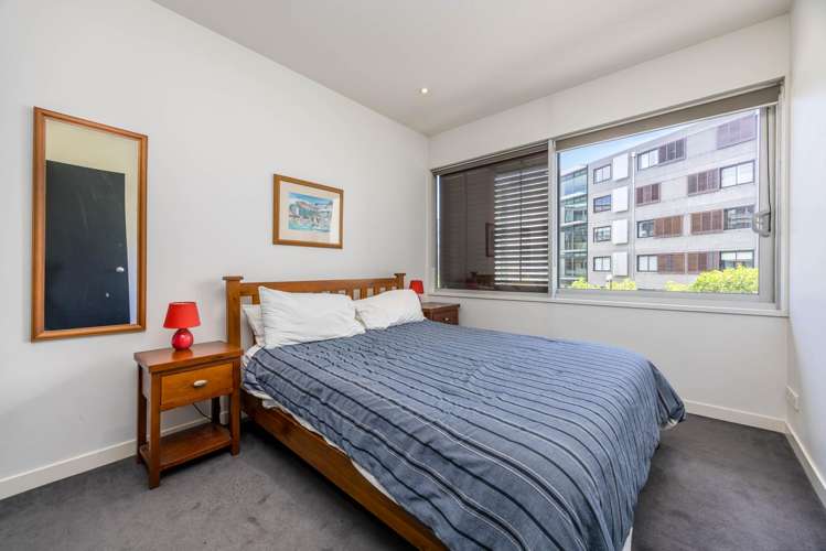 221/125 Customs Street West Auckland_6