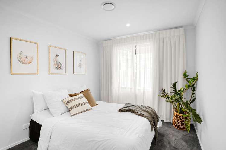 18 Rotokare Crescent Whalers Gate_18