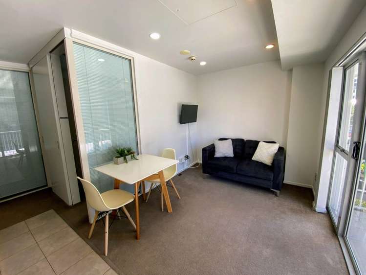 2c/208 Hobson Street Auckland Central_2