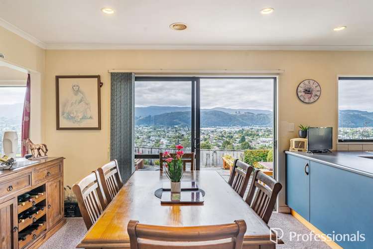 13 Birkinshaw Grove_5