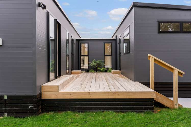 16 Churchill Terrace_5