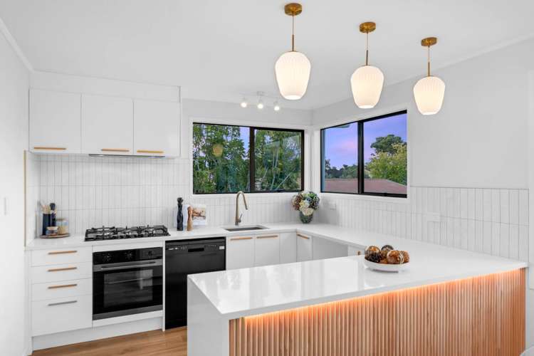 13 Glucina Place Glen Eden_1