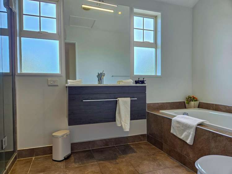 25/1 Beauchamp Place Lake Tekapo_7