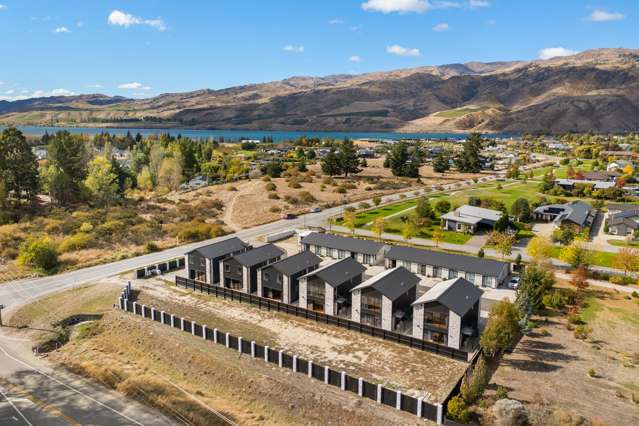 Prime investment opportunity in Cromwell awaits!