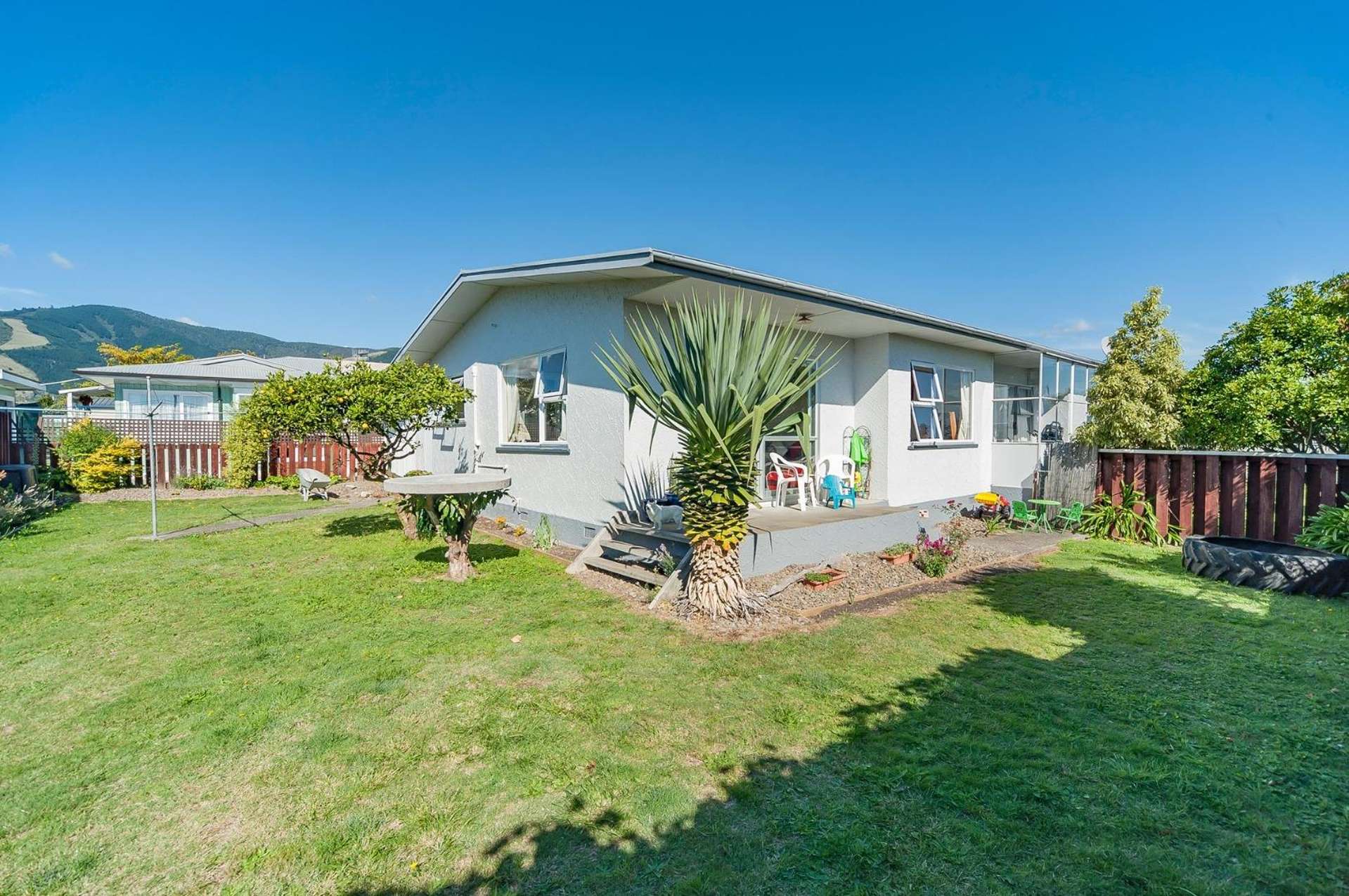 2/3 Kipling Crescent 10816_0