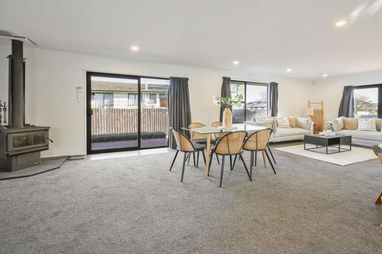 16 Dunbarton Street Redwood_6
