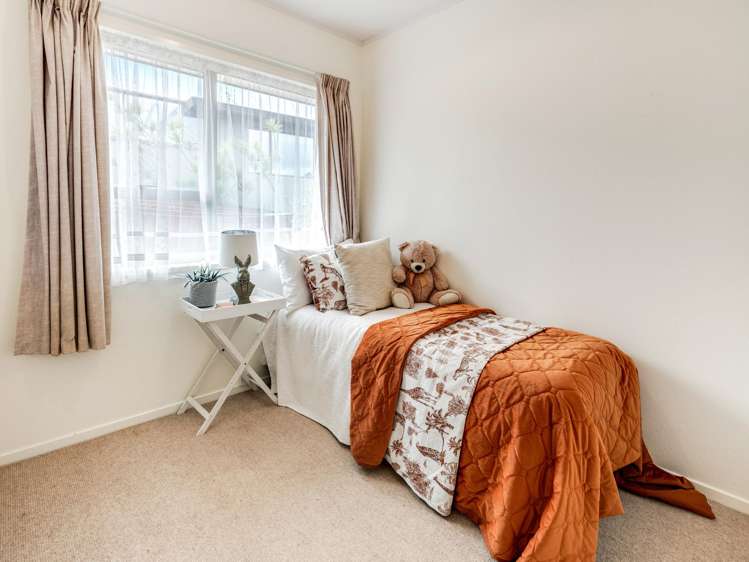 2/1 Bramley Drive Farm Cove_9