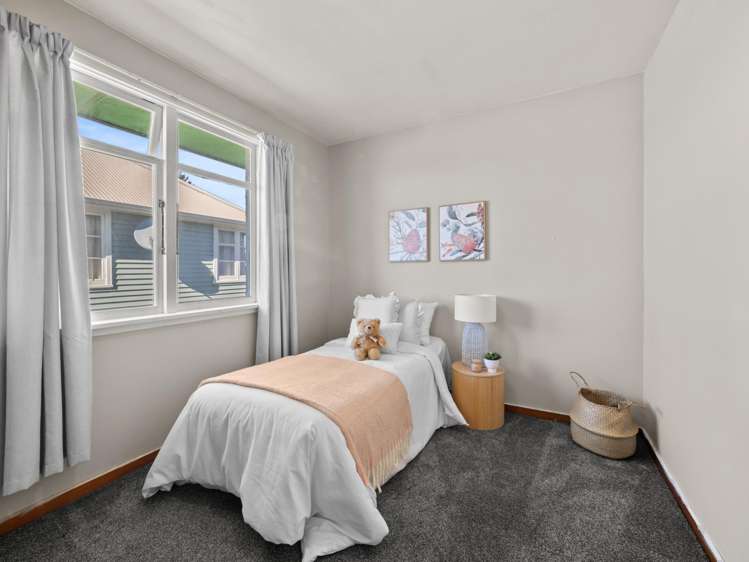 118 Creek Road Allenton_12