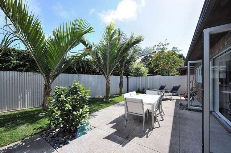 8 Derry Street Greenlane_12