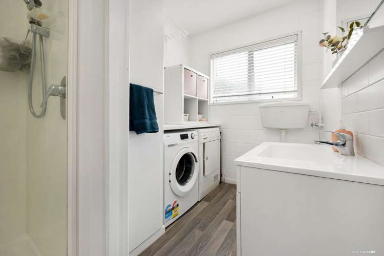 2/9 Strong Street Saint Johns_10