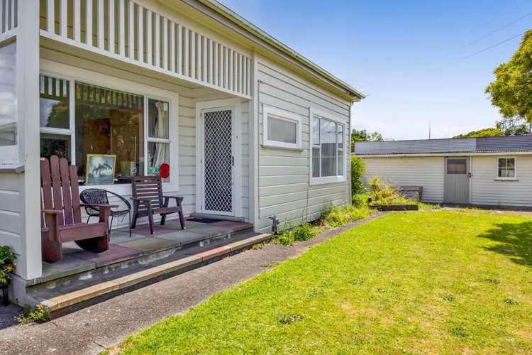 36 Hunter Street Hawera_18