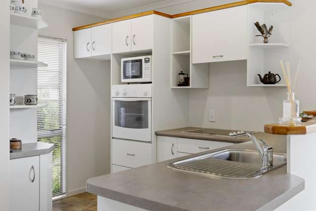 35 Lakeridge Close Rangatira Park_2