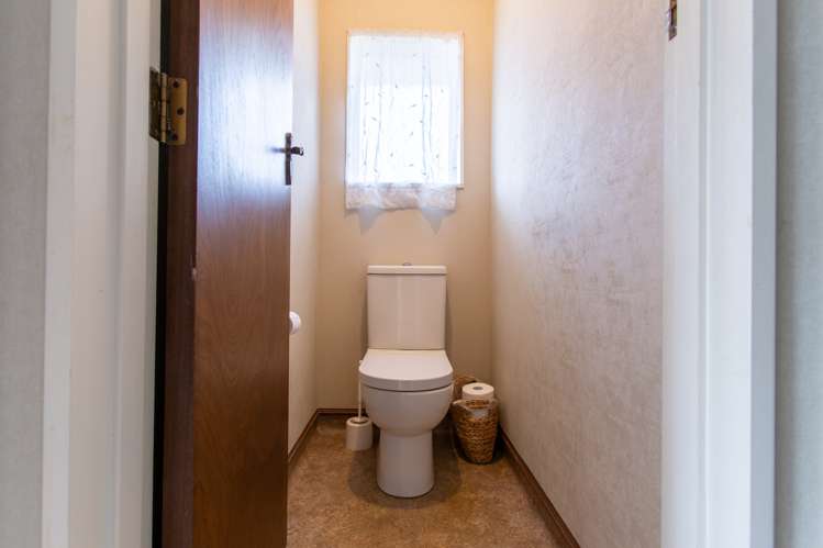 4 Guy Street Dannevirke_13