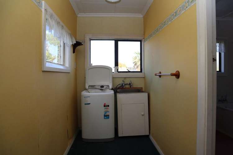 26 Ryley Street Owaka_17