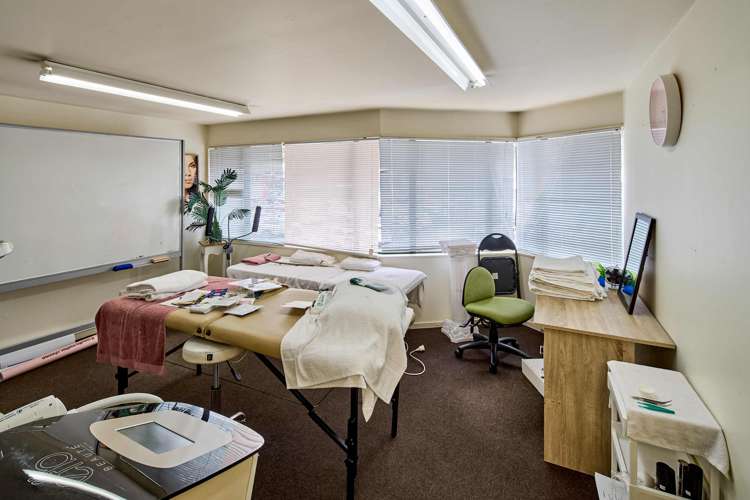 22 Railway Avenue Alicetown_8