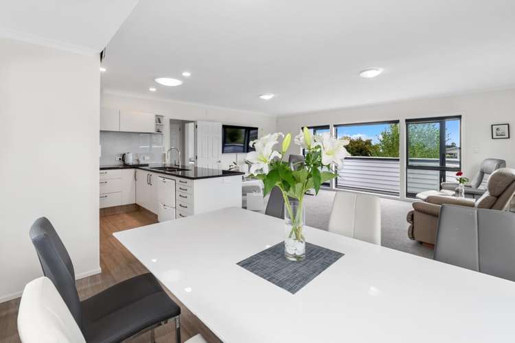 38 Eaton Crescent_0